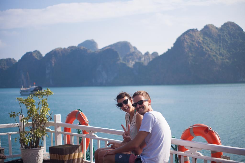 מלון Nan Giang Golden Star Cruise מראה חיצוני תמונה