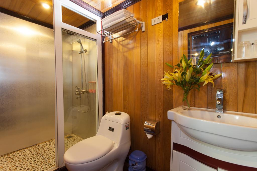 מלון Nan Giang Golden Star Cruise מראה חיצוני תמונה