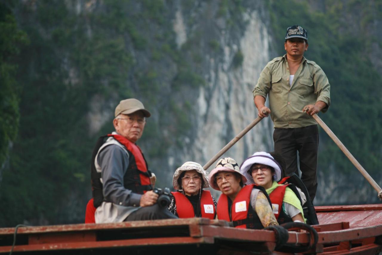 מלון Nan Giang Golden Star Cruise מראה חיצוני תמונה